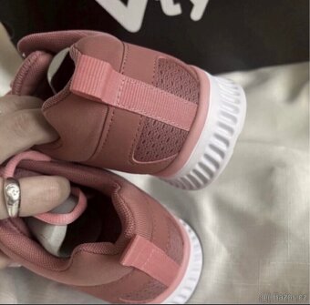 Nové tenisky- botasky zn. Vty (vel 39) - 4