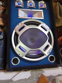 zesilovač Pioneer, ekvalizér bedny, - 4