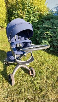 Stokke Xplory 3v1 + iZi základna (Deep Blue) - 4