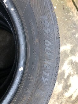 Zimní pneu 195/60/15 - 4