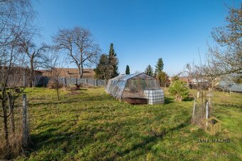 Pozemek s chalupou u Kroměříže - 4