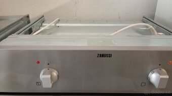 Vestavěná samostatná trouba Zanussi - 4