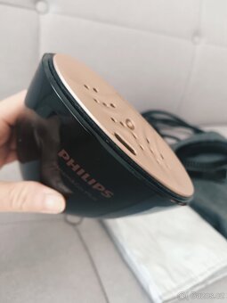 Ruční napařovač Philips Steam&Go - 4