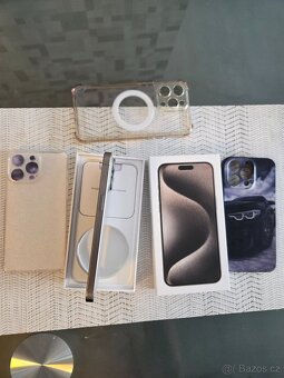 Apple iPhone 15 Pro Max 256GB Natural Titanium - 4