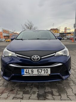 Avensis - 4
