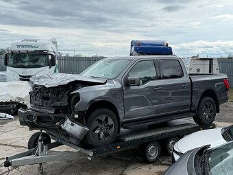 Ford F-150 Elektro 2024 Lightning LARIAT - 4