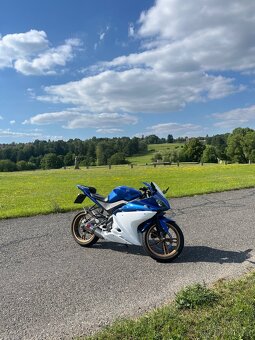 Yamaha yzf r125 - 4