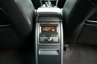 Škoda Superb 2.0 TDI 125kw - 4