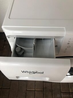 Pračka Whirpool  Na 7 kg prádla/ A+++/ 1200 otáček ždímání - 4