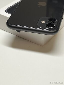 Apple iPhone 11, Black - 4
