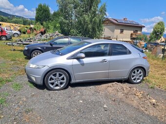 Honda Civic 1,8 benzin - 4