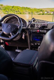Mercedes G - 4