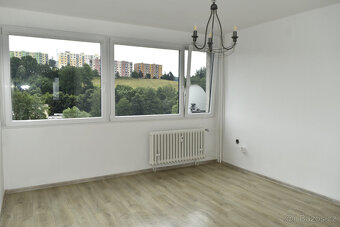 Náchod -  prodej bytu 3+1 se zasklenou lodžií - 4