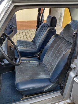 Mercedes W115 sedačky - 4