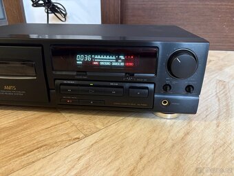 Aiwa AD-F550 hifi stereo cassette deck - 4