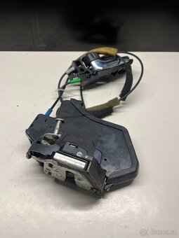 //Zámky Toyota Avensis T25 LP,LZ,PP,PZ,Kufr // - 4