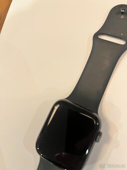 Apple Watch SE 44mm, Aluminium, Black Sport, super stav - 4