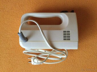 Ruční šlehač ETA 0042 - 4