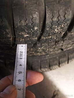 Prodám pneu 185/65 r14 - 4
