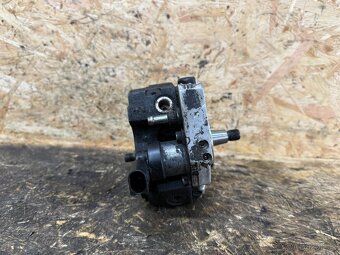 KLIMAKOMPRESOR ŠKODA OCTAVIA 1 / VW GOLF - 4