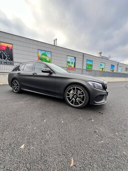 Mercedes Benz C43 AMG - 4
