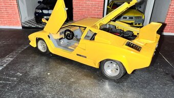 Lamborghini Countach 5000 1:24 Bburago - 4