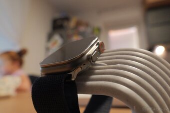 Apple Watch Ultra 2 - 4