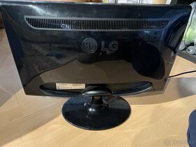 Prodám monitor LG W2261V-PF - 4