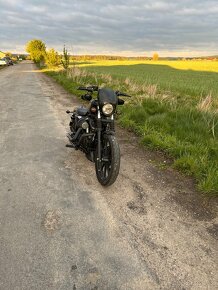 Harley-Davidson Sportster Iron 883 - 4