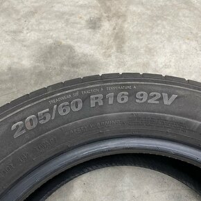 Letní pneu 205/60 R16 92V Komho  4mm - 4