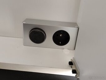 Zrcadlová skříňka do koupelny s LED osvětlením - 4