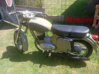 Prodám jawu 250 panelka motor po go - 4