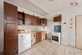 Prodej rodinného domu, 268 m², Janov - 4