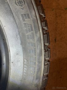 Pneu 215/65 R16 Michelin - 4