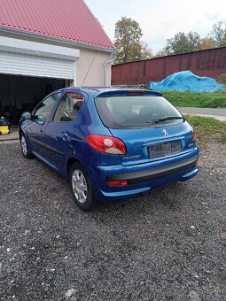 Peugeot 206+ 1.4i - 4