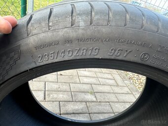 235/40/19 letní pneu maxxis 6mm 2ks - 4