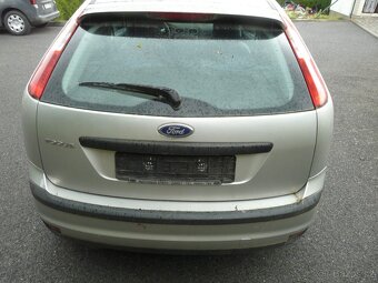 FORD FOCUS NA DÍLY R.V. 2005 - 4