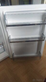 Malá lednice s mrazákem AEG - 4