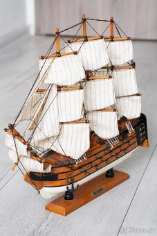 Dřevěný model plachetnice - 4