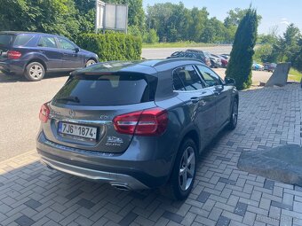 Mercedes-Benz GLA 200 CDI 4MATIC - 4