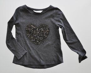 Tričko srdíčko H&M – vel. 122/128 - 4