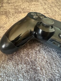 Playstation 4 pro 1tb - 4