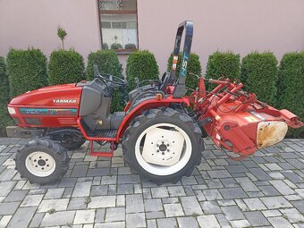 Yanmar AF222 4x4 22koni - 4