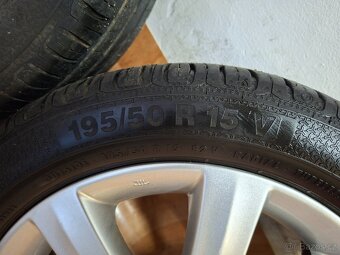 Alu kola R15 5x100 Škoda + 195/50/15 Barum - 4