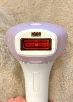 Philips Lumea Prestige IPL 9000 - 4