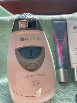 Galvanická žehlička NU SKIN ageLOC - 4