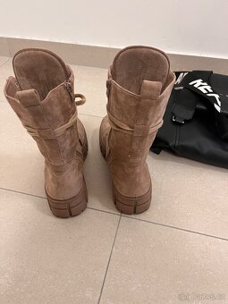 Boty s kamínkovým zdobením - 4