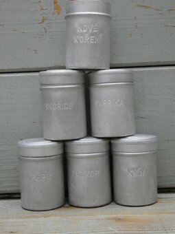 Hlinikové kořenky 6 ks - 4