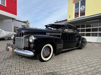 1941 Cadillac Serie Sixty-Two Coupe - 4