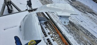 Levy predni blatnik land rover defender L663 - 4